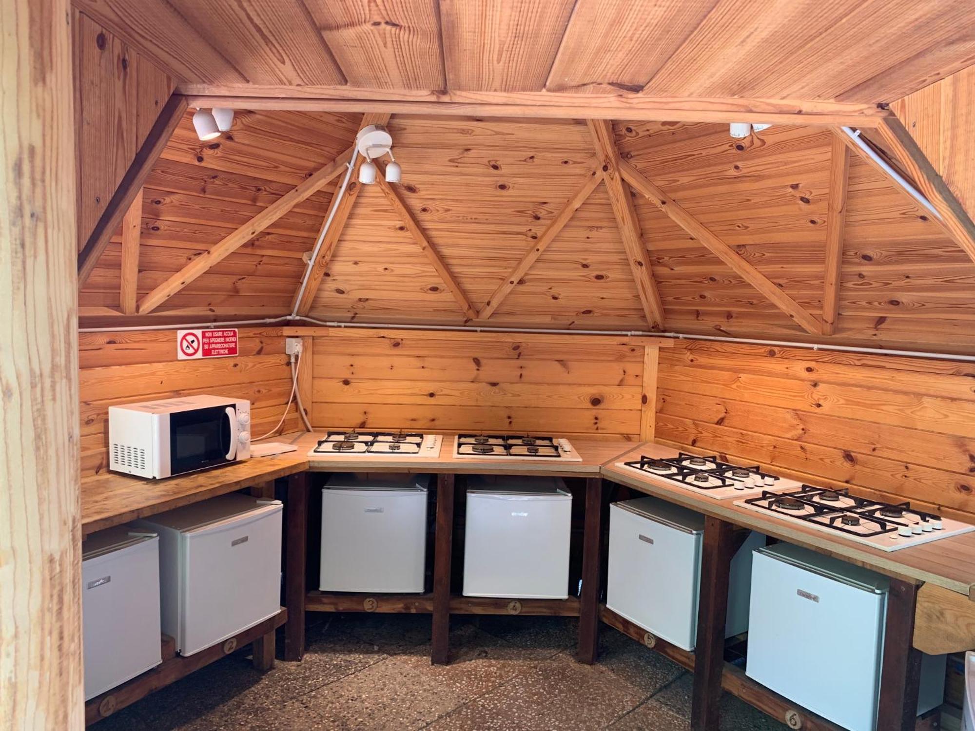 Camping Dolce Sole Marina di Massa Kültér fotó