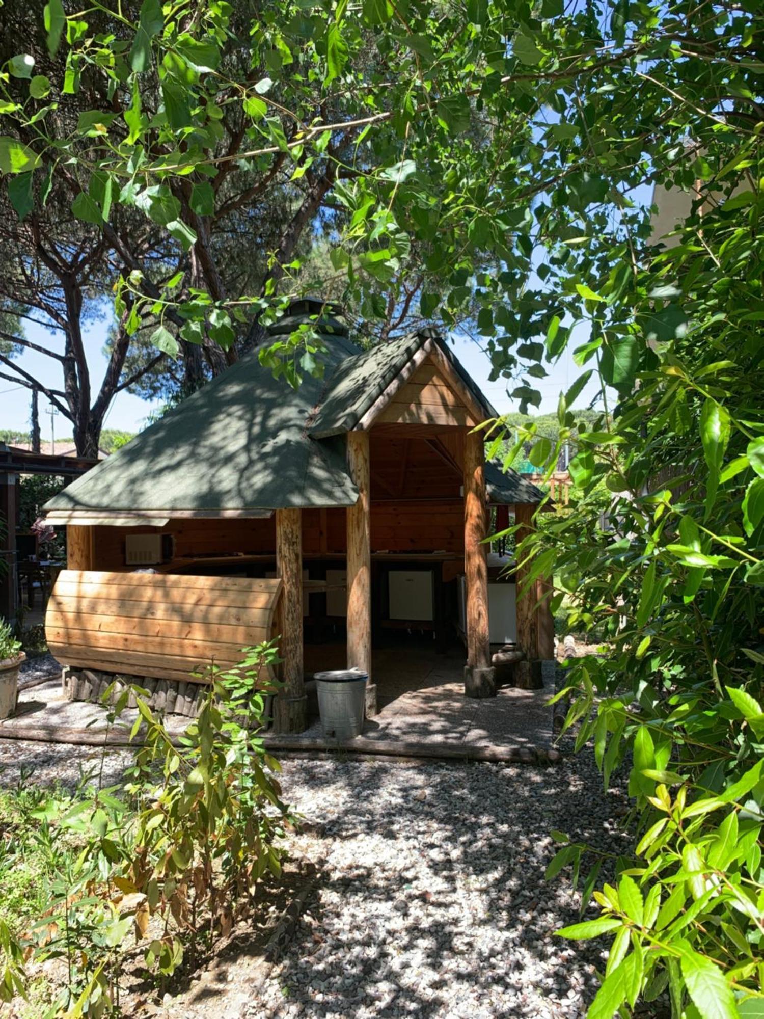 Camping Dolce Sole Marina di Massa Kültér fotó
